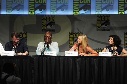 Anna Torv -  Fringe  press room at Comic-Con 2012 in San Diego (July 15, 2012)
