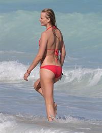 Anne Vyalitsyna bikini candids in Miami 11/22/12 