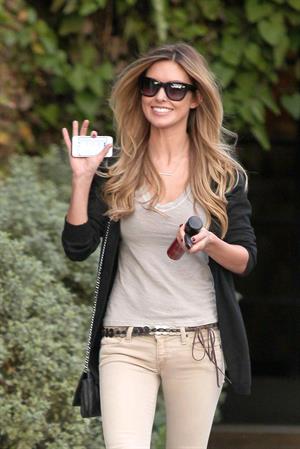 Audrina Patridge Leaving Andy LeCompte Salon in Beverly Hills (November 7, 2013) 