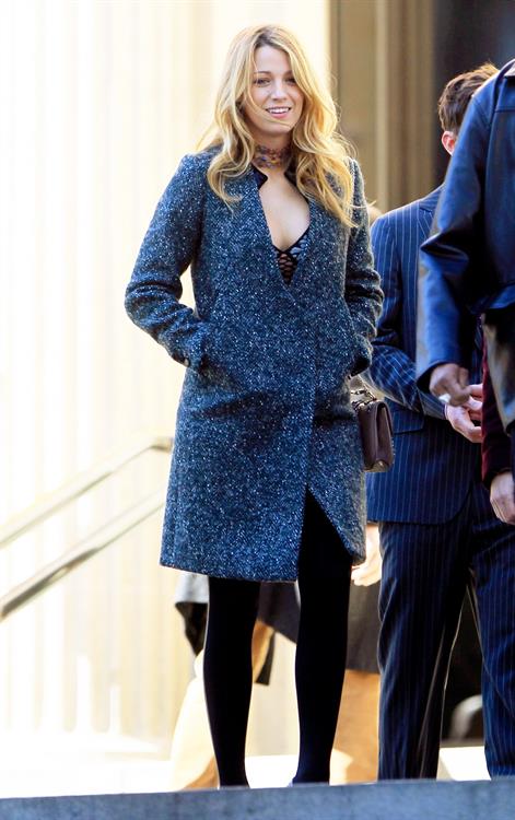 Blake Lively The Set of Gossip Girl in New York - October 11, 2012 