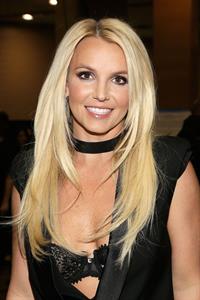 Britney Spears – iHeartRadio Music Festival 9/21/13  
