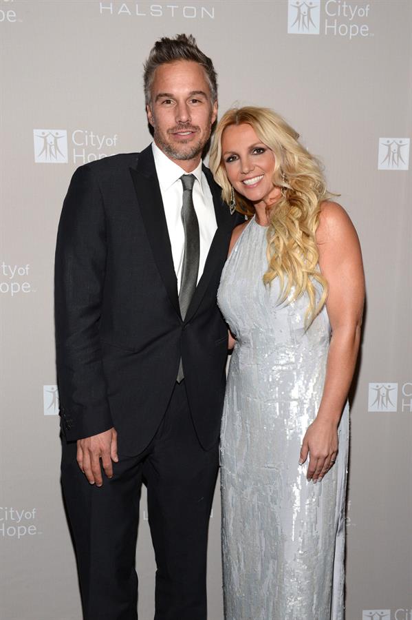 Britney Spears City of Hope Honor CEO Ben Malka with Spirit of Life Awards LA on October 10, 2012