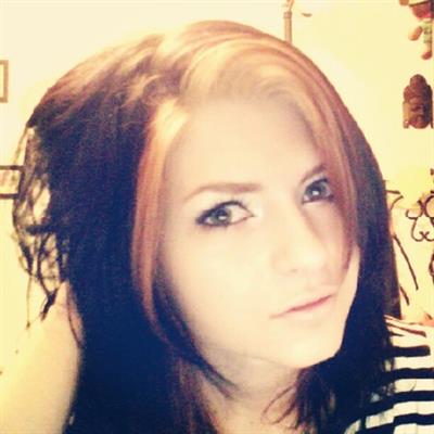 Neon Lynxie taking a selfie