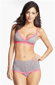 Mayra Suárez in lingerie