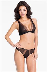 Mayra Suárez in lingerie