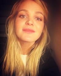 Erin Heatherton taking a selfie