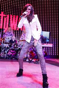 Cher Lloyd Towers Black Friday Concert in Universal City 11/23/12 