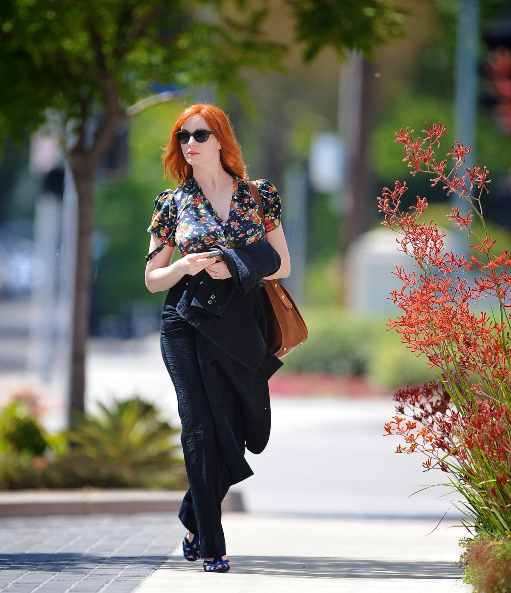 Christina Hendricks Pictures Christina Hendricks out running errands in Culver City on June 21, 2011
