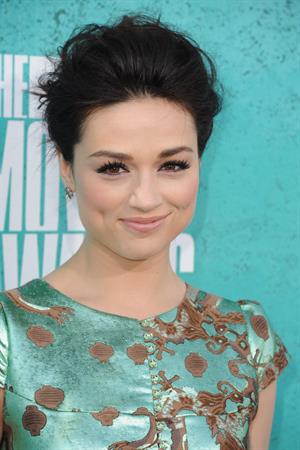 Crystal Reed - 2012 MTV Movie Awards (Arrival) in Universal City (June 3, 2012)