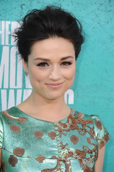 Crystal Reed - 2012 MTV Movie Awards (Arrival) in Universal City (June 3, 2012)