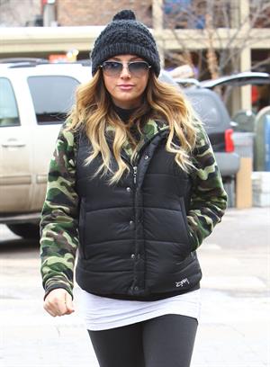 Daisy Fuentes Christmas shopping in Aspen 12/24/12 
