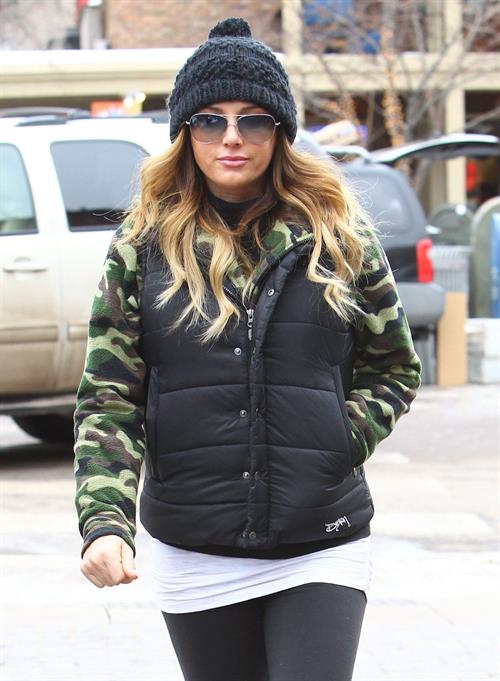Daisy Fuentes Christmas shopping in Aspen 12/24/12 