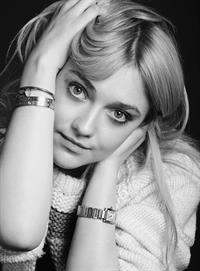 Dakota Fanning 2013 'Very Good Girl' Sundance Photocall Victoria Will Photoshoot 