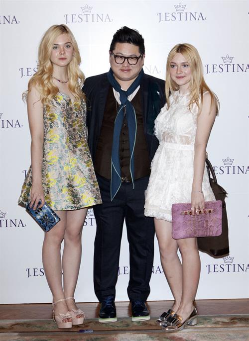 Dakota Fanning J. Estina photocall Seoul Korea 1/7/13 