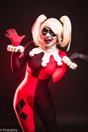 Enji Night as Harley Quinn