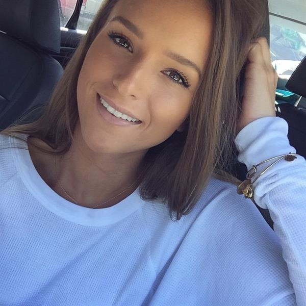 Helen Owen taking a selfie