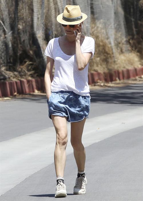 Diane Kruger Taking a Sunday stroll in Hollywood 11.08.13 