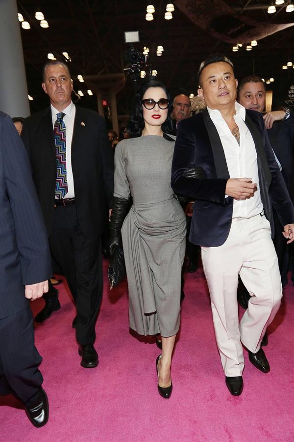 Dita Von Teese International Beauty Show (April 14, 2013) 