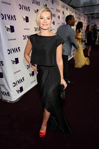 Elisha Cuthbert VH1 Divas 2012 in Los Angeles 12/16/12 