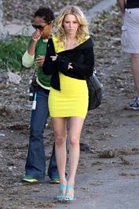 Elizabeth Banks on the set of 'Walk Of Shame' in Los Angeles 1/16/13 