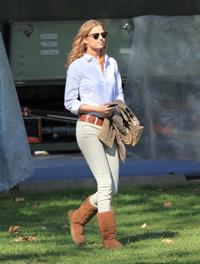 Emily VanCamp Set of Revenge in Los Angeles - October 31, 2012
