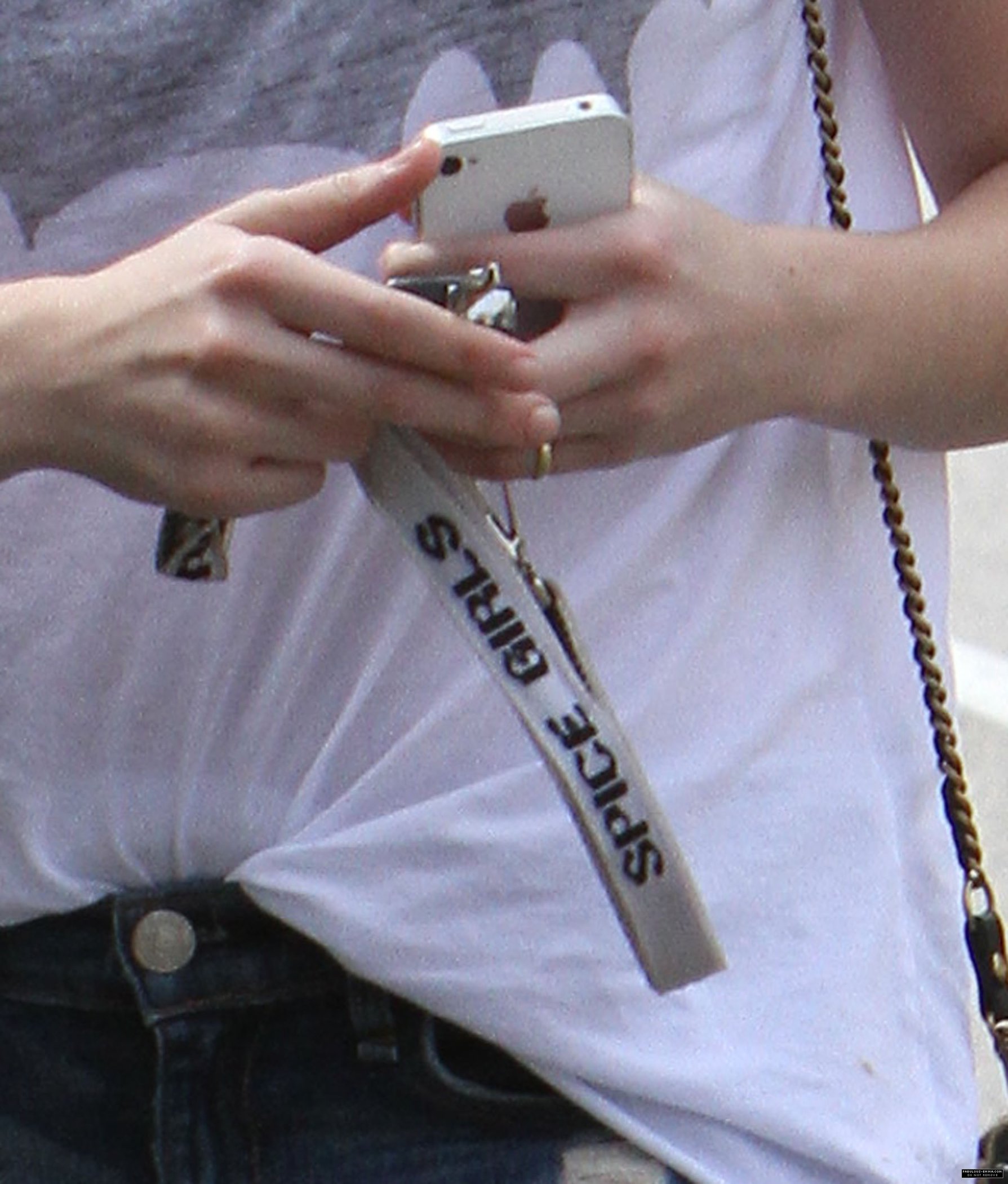 Emma Roberts Tight Jeans The Griddle Cafe And Rite Aid LA (10/09/12) 