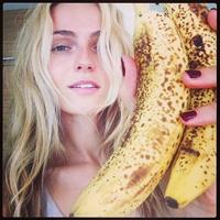 Valentina Zelyaeva taking a selfie