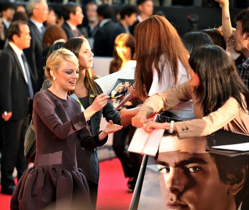 Emma Stone Pictures Emma Stone - The Amazing Spider-Man Press Conference in South Korea, June 14, 2012