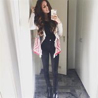 Talisa Loup taking a selfie