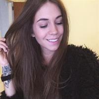 Talisa Loup taking a selfie