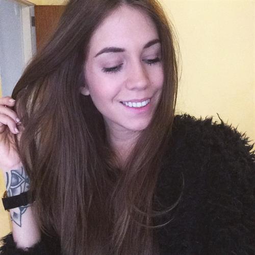 Talisa Loup taking a selfie