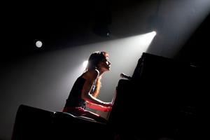 Fiona Apple - Performing at the Ryman - Nashville, TN - July 13, 2012