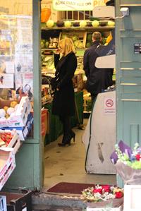 Geri Halliwell shopping for some roses in London on February 14, 2013