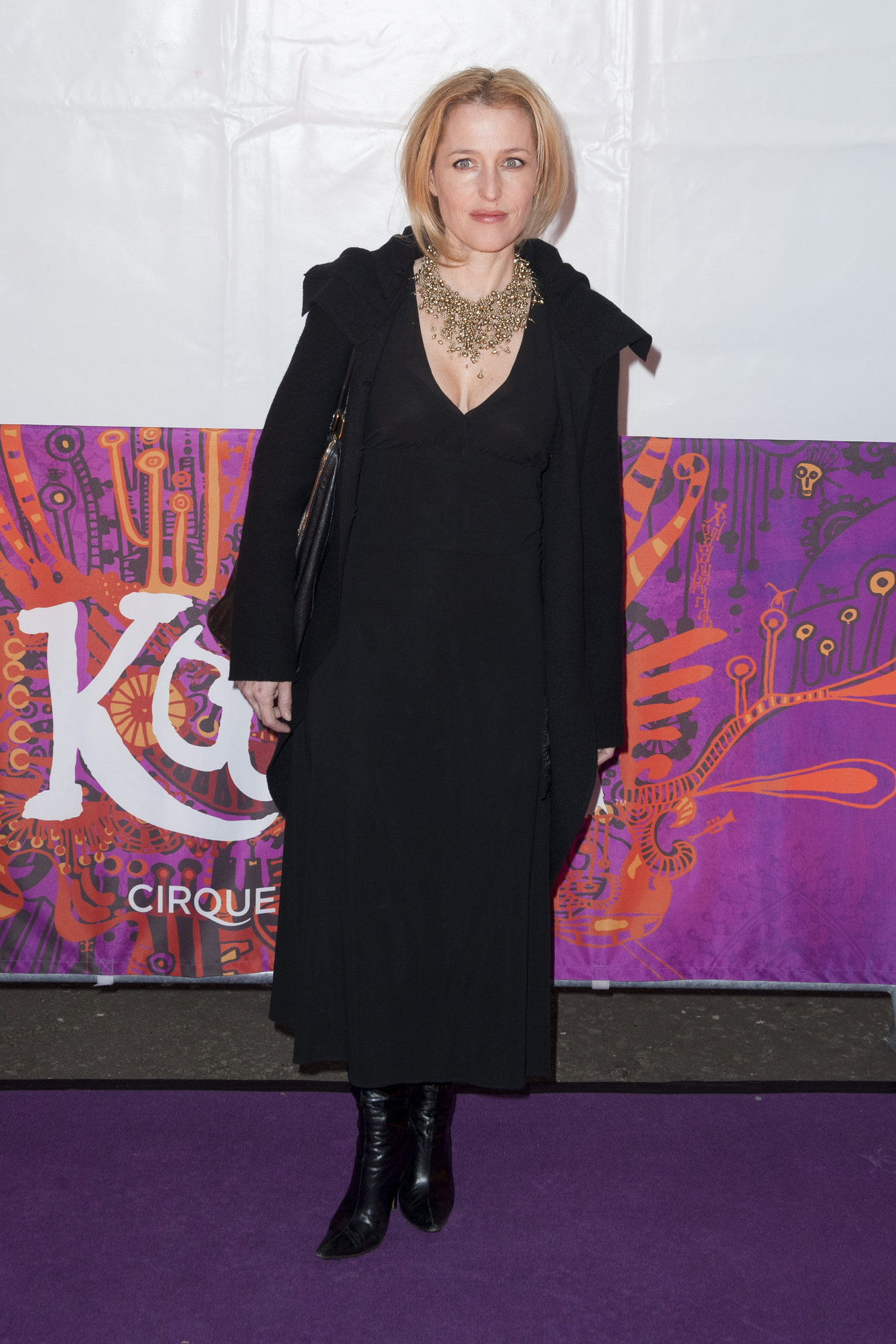 Gillian Anderson Pictures Gillian Anderson - Cirque Du Soleil's Kooza 1/8/13