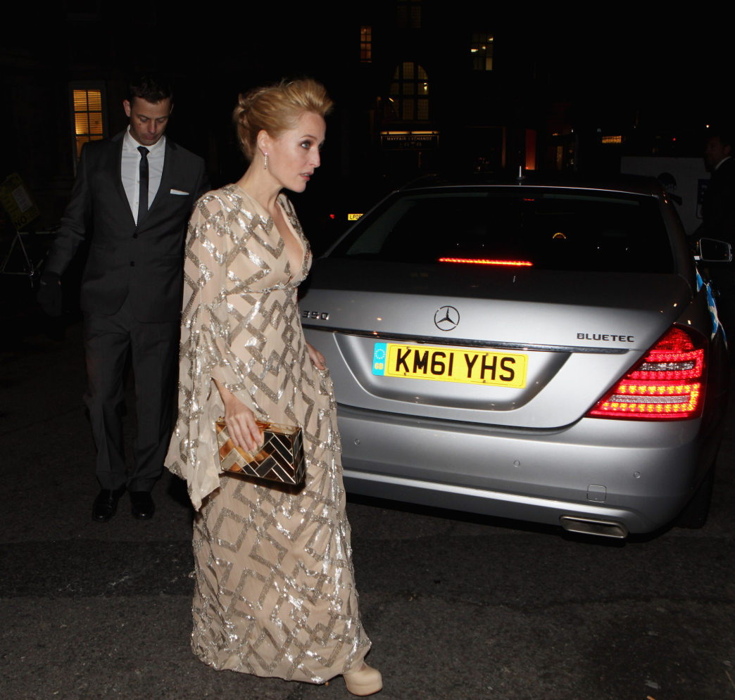 Gillian Anderson Pictures Gillian Anderson  Harper’s Bazaar Women of the Year Awards in London - October 31, 2012