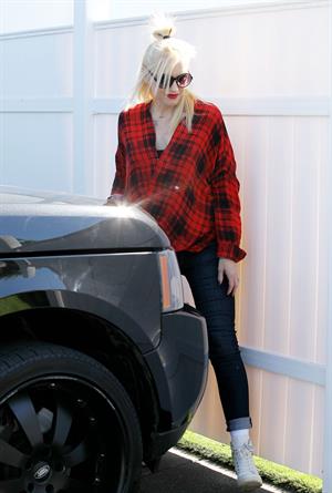 Gwen Stefani in Malibu 10/19/13  