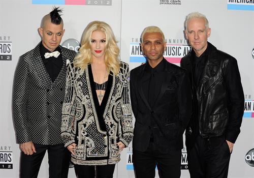 Gwen Stefani and No Doubt American Music Awards (November 18, 2012) 