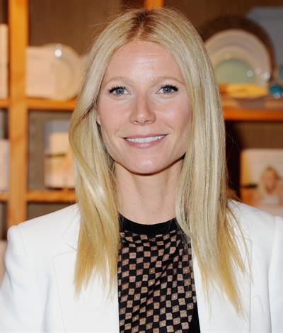 Gwyneth Paltrow Book signing at Williams-Sonoma in Beverly Hills on Apr. 5, 2013 
