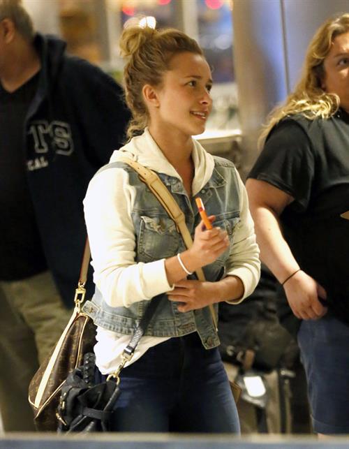 Hayden Panettiere arriving at LAX Airport and signing autographs on May 29, 2013
