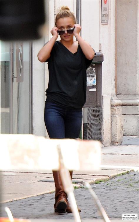 Hayden Panettiere & Wladimir Klitschko checking out the sights in Verona, Italy on June 6, 2013