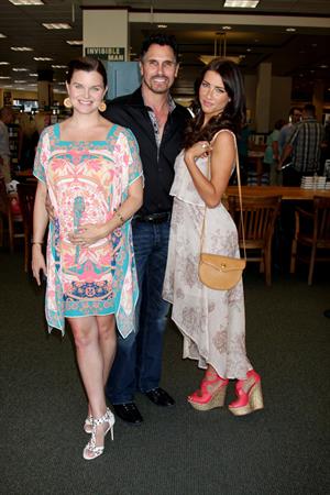 Heather Tom - Attends the book signing of 'The Young And The Restless Life Of William J. Bell' (July 8, 2012)