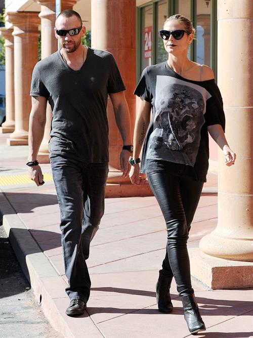 Heidi Klum Grocery shopping in Brentwood