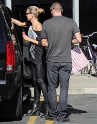 Heidi Klum Grocery shopping in Brentwood