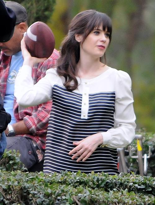 Zooey Deschanel  New Girl  set candids in LA 1/23/13  