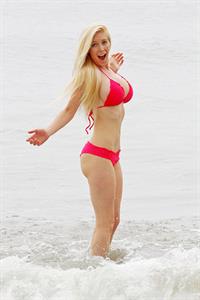 Heidi Montag Spends some time on the beach in Santa Monica (November 8, 2012)  (bikini)