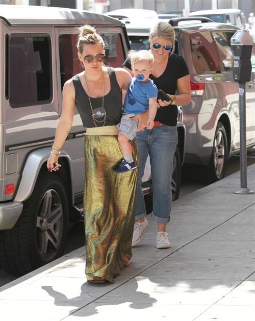 Hilary Duff Pictures Hilary Duff out and about in Hollywood 3/15/13