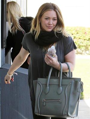 Hilary Duff – leaving pilates class in LA 1/15/13  