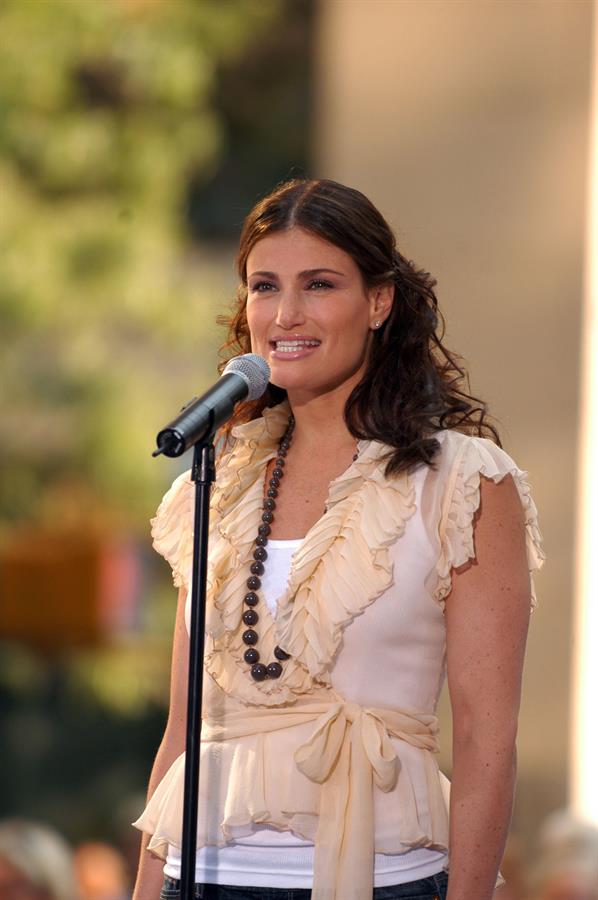 Idina Menzel