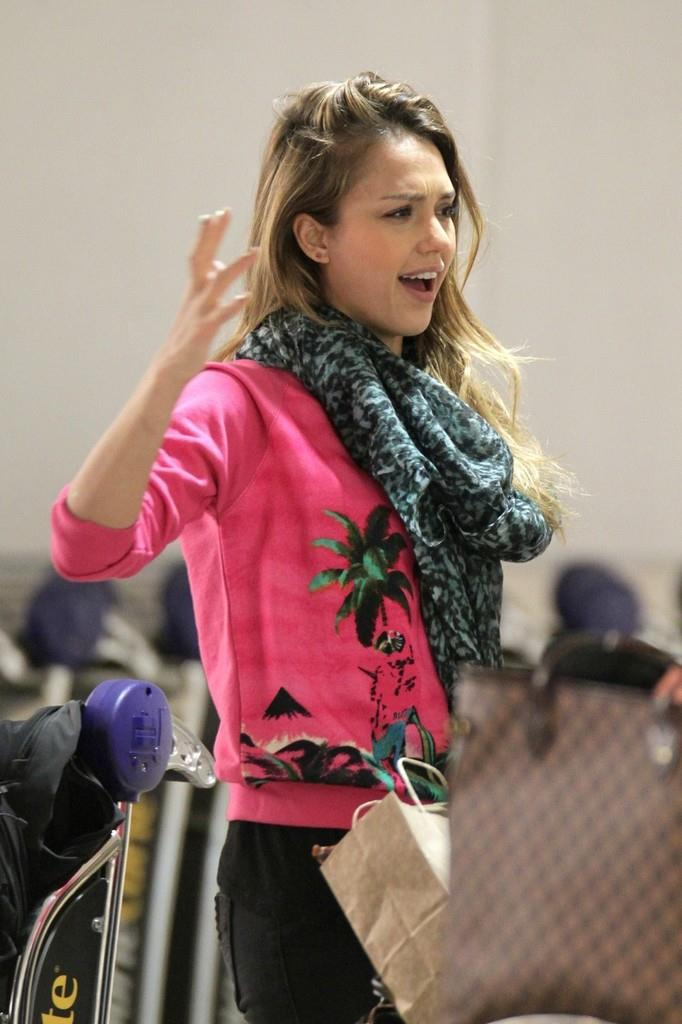 Jessica Alba at Miami Airport 3/13/13