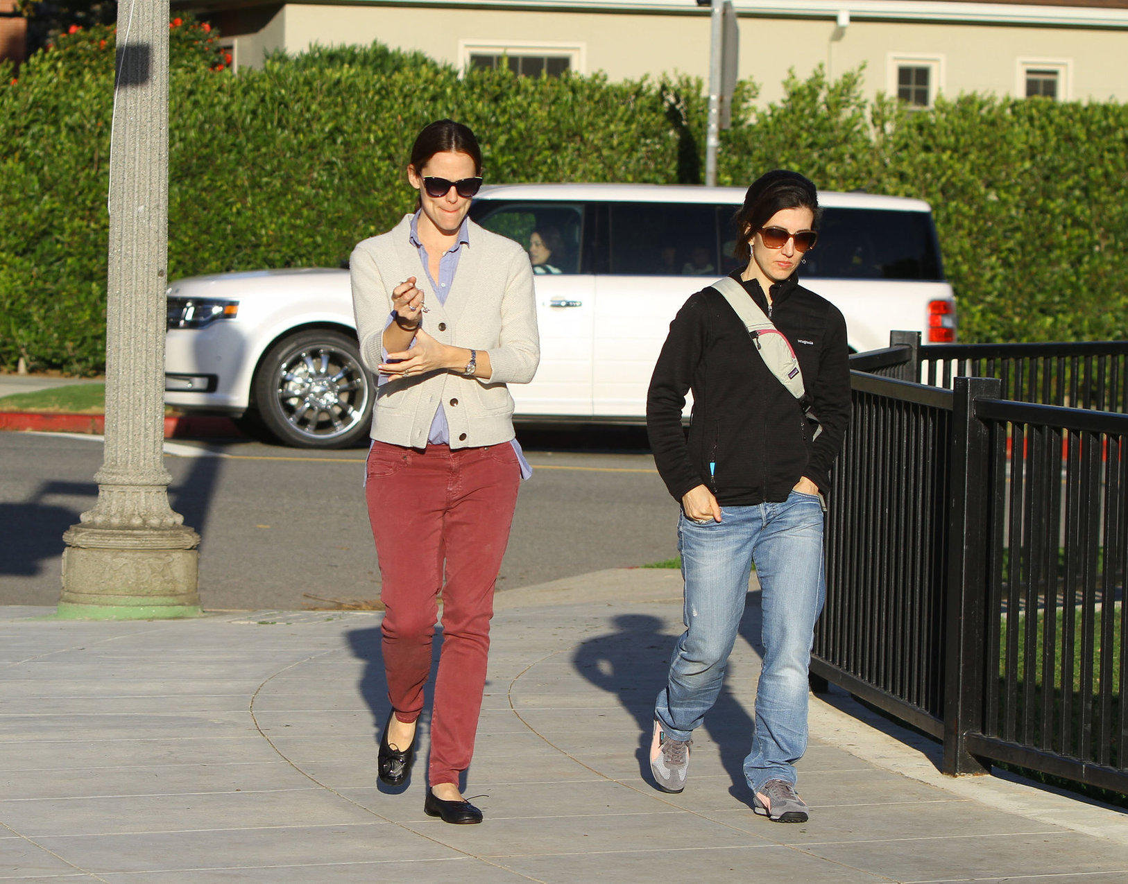 Jennifer Garner - Spotted in Los Angeles on January 30, 2013